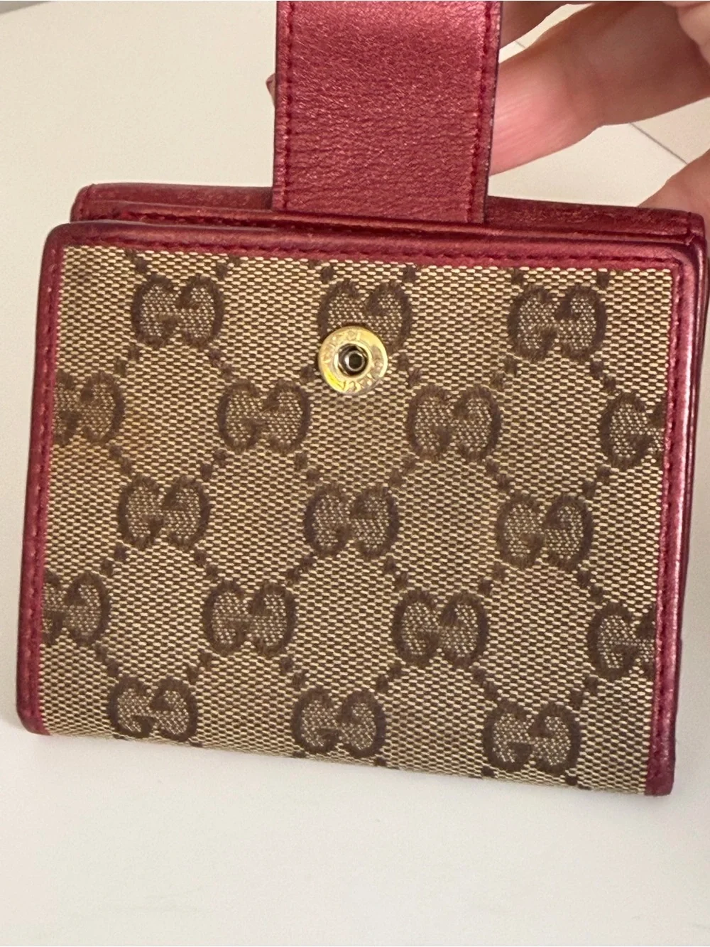 Vintage Gucci Brown GG Canvas Wallet with Burgundy Trim and Gold Heart - Picture 3 of 13